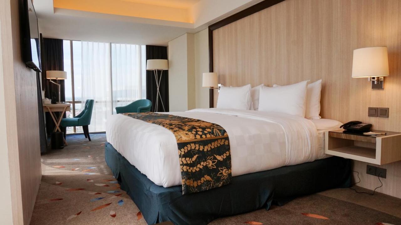סמאראנג Louis Kienne Hotel Pandanaran מראה חיצוני תמונה